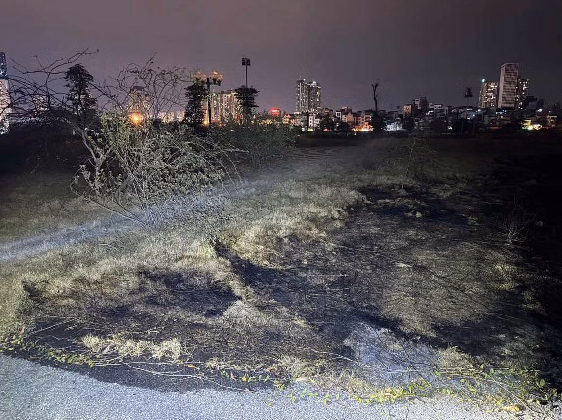 Hà Nội: Dừng màn trình diễn ánh sáng bằng drone hỏa thuật -0