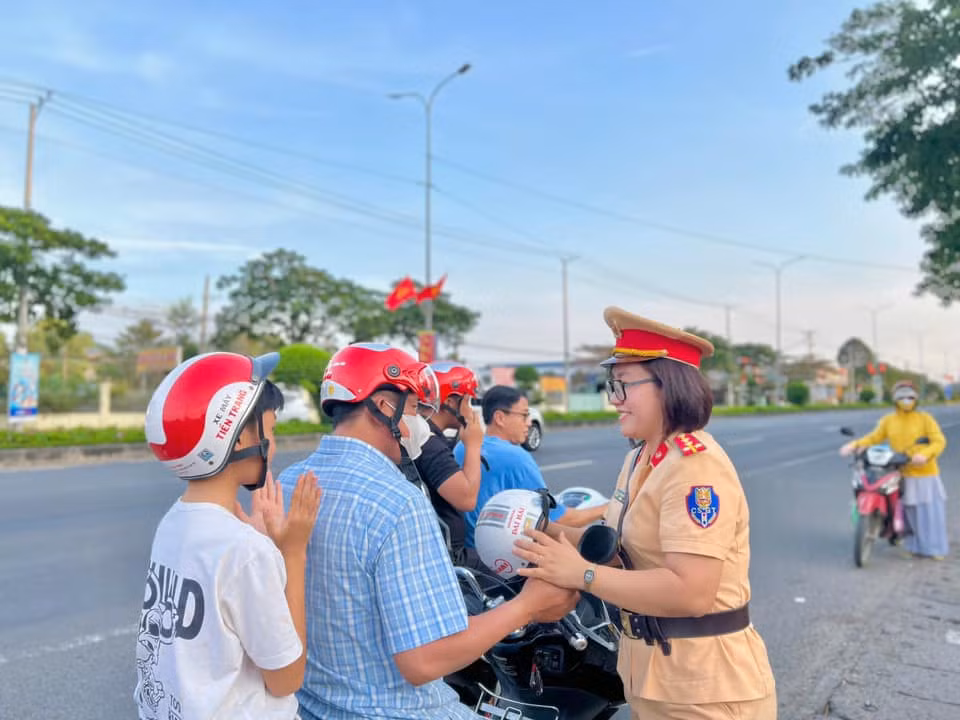 Liên tục kiểm tra công tác phòng ngừa, đấu tranh với vi phạm pháp luật về pháo -4