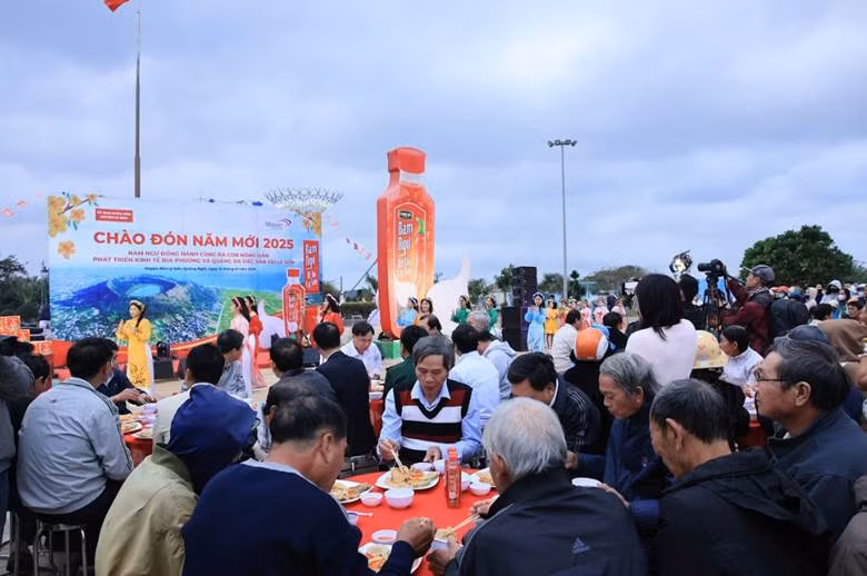 Nam Ngư đồng hành cùng bà con Lý Sơn quảng bá đặc sản -0