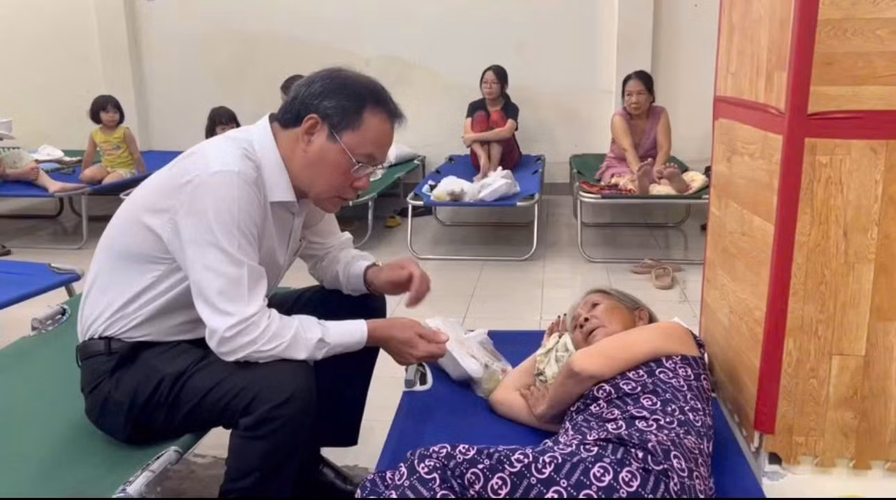 Kịp thời thăm hỏi, động viên các gia đình trong vụ hoả hoạn tại TP Hồ Chí Minh -0