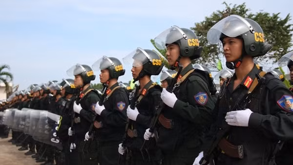 Công an TP Hồ Chí Minh ra mắt “quả đấm thép” mới