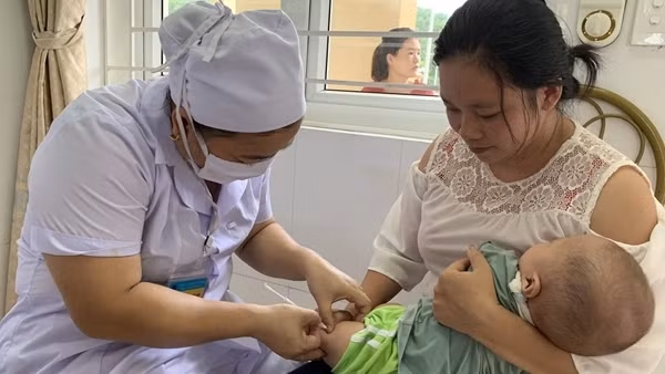 Bộ Y tế giải quyết thiếu vaccine tiêm chủng mở rộng đến đâu?
