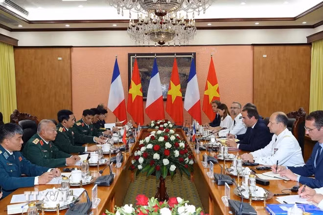 Thúc đẩy hợp tác quốc phòng tương xứng quan hệ Đối tác chiến lược Việt Nam-Pháp -0
