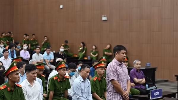 Vì sao, Đặng Trung Hoành được Hậu "pháo" chuyển cho hơn 69 tỷ đồng?
