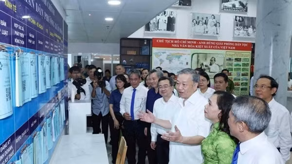 Chính quyền mới phải phục vụ nhân dân tốt hơn, không để gián đoạn