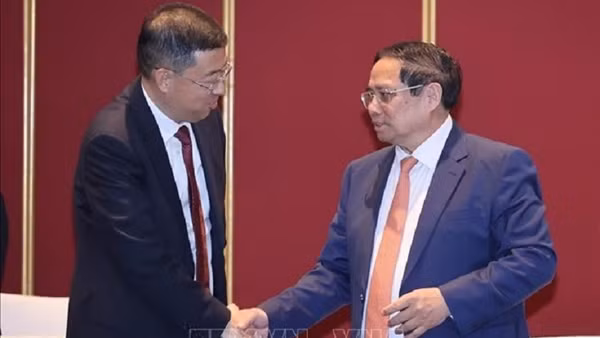 Thủ tướng Phạm Minh Chính làm việc với các tập đoàn lớn của Trung Quốc