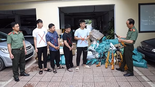 Triệt phá ổ nhóm chế tạo, mua bán trái phép vũ khí quân dụng