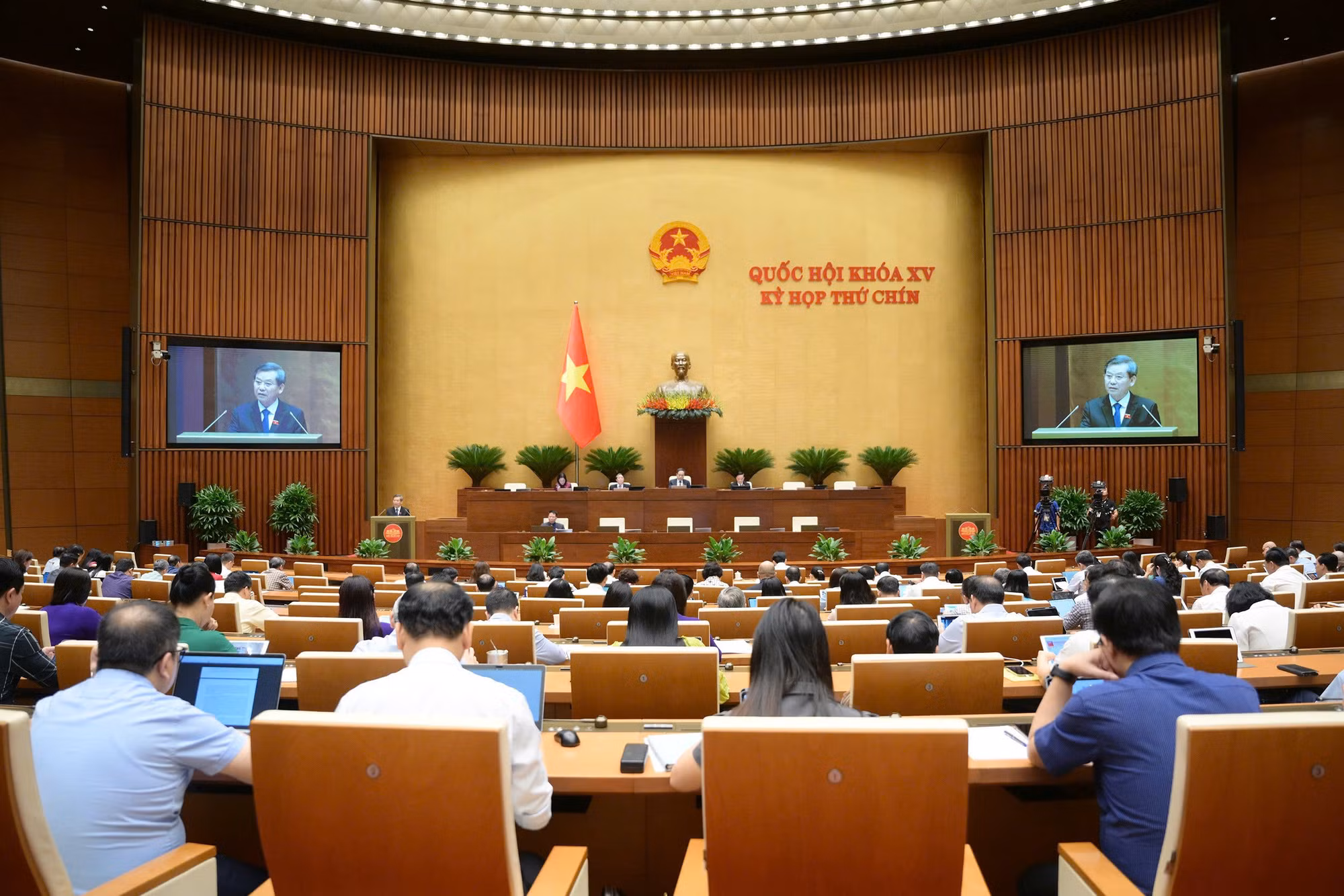 Thành lập TAND khu vực xét xử sơ thẩm án hành chính, dân sự, kinh doanh, thương mại, lao động, phá sản -0