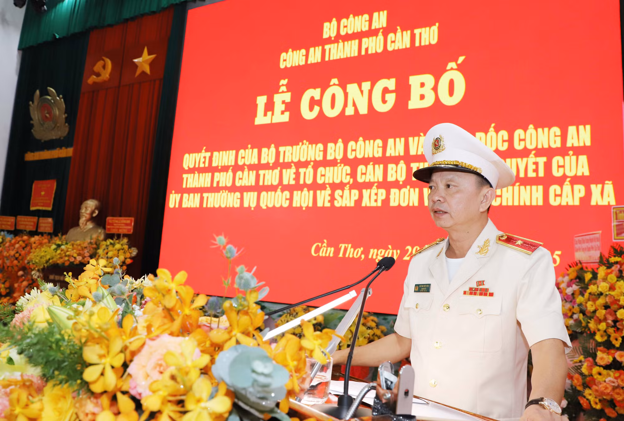 Quyết tâm lập công xuất sắc ngay ngay ngày đầu sáp nhập -0