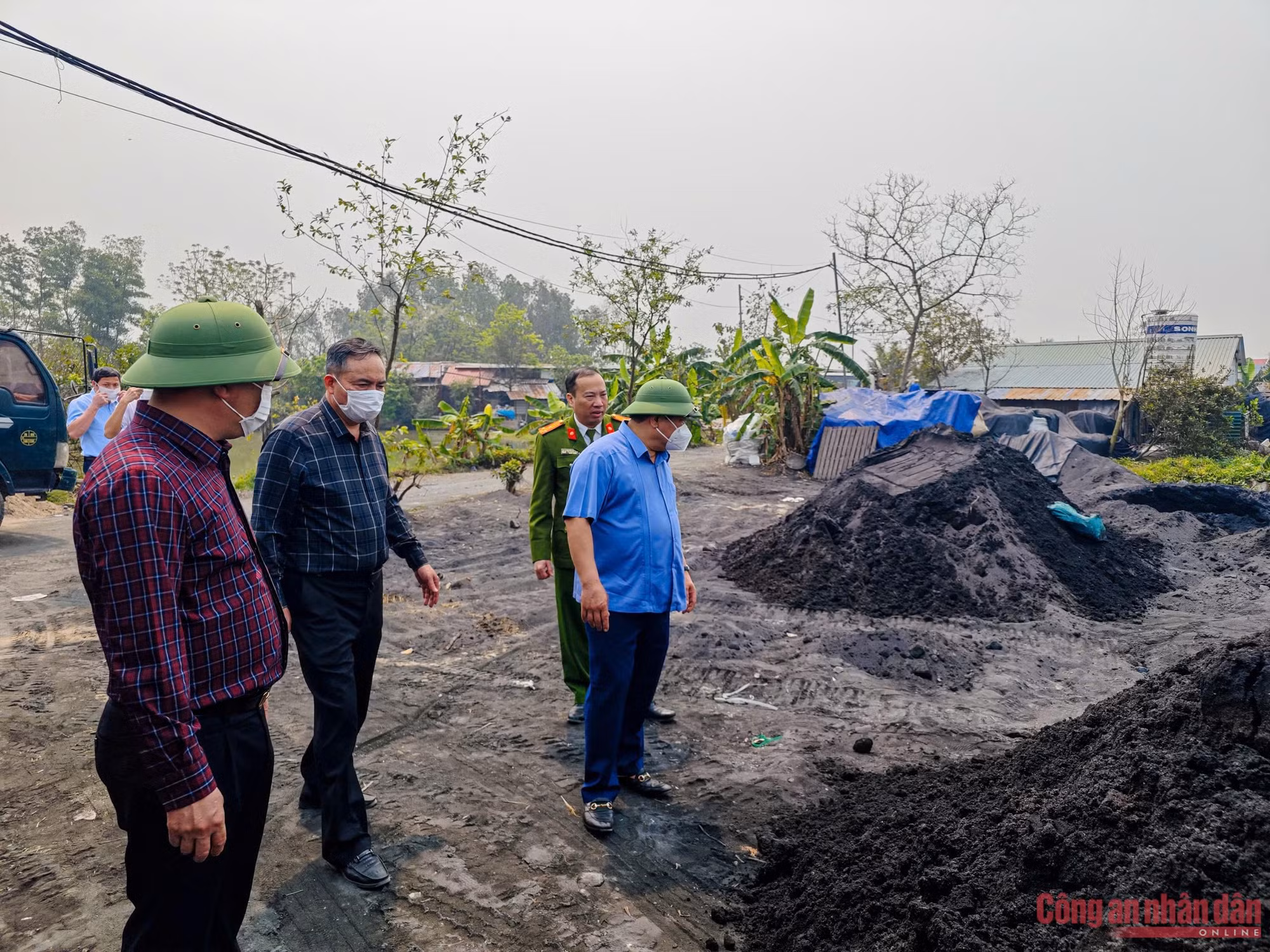 Khởi tố vụ án “Gây ô nhiễm môi trường” -0