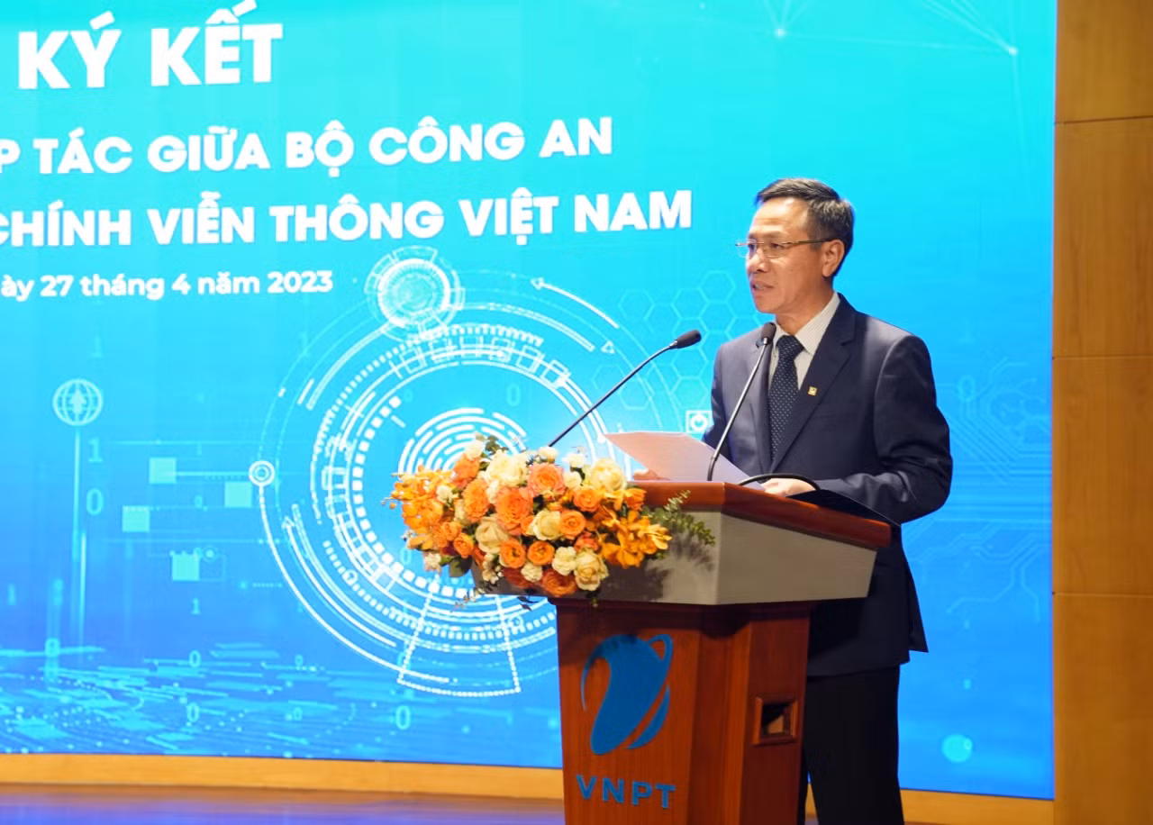 Cùng chung sức, đồng lòng thực hiện thắng lợi công cuộc chuyển đổi số -0