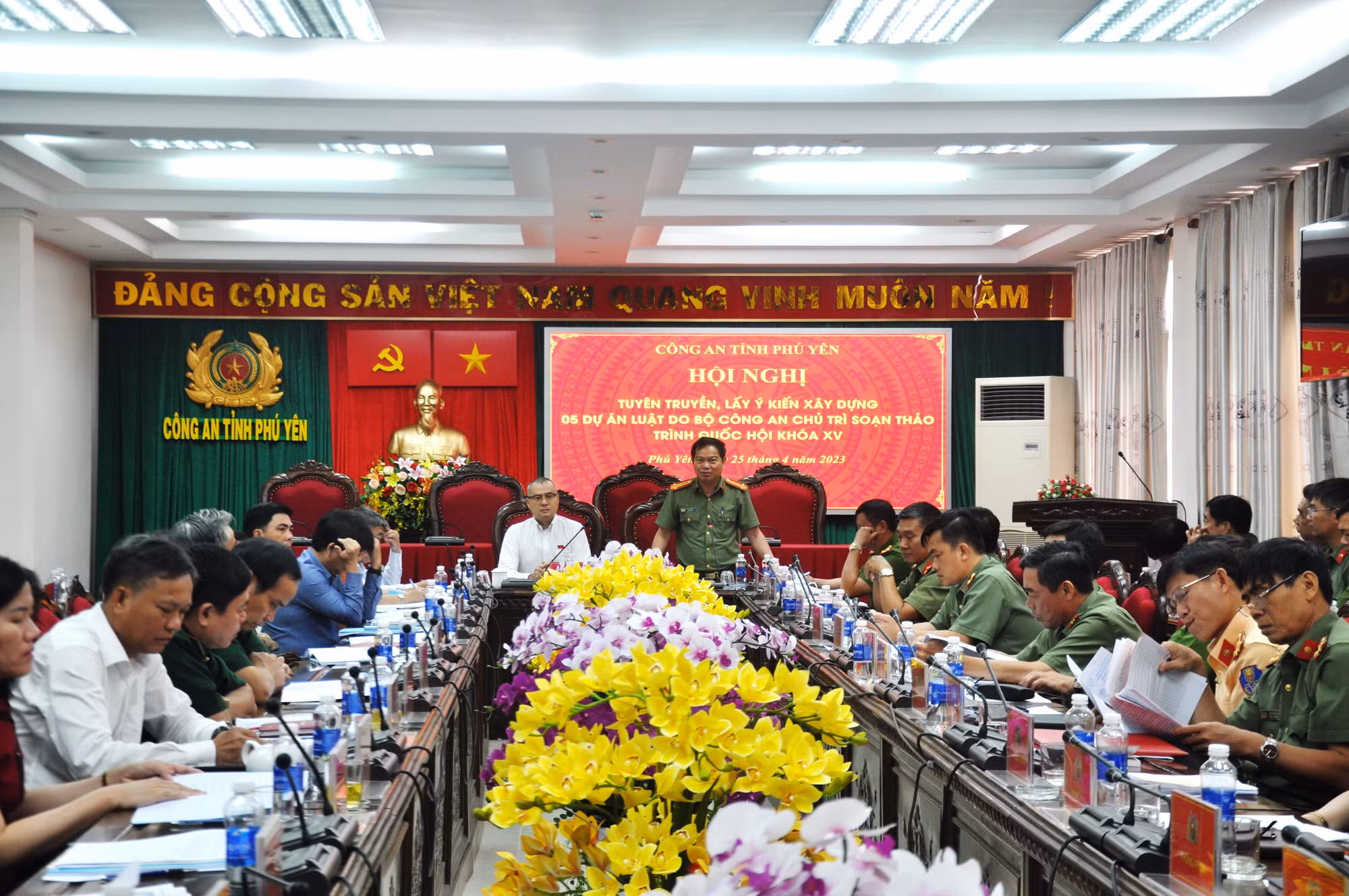 Công an Phú Yên lấy ý kiến đóng góp 5 dự án Luật do Bộ Công an chủ trì soạn thảo -1