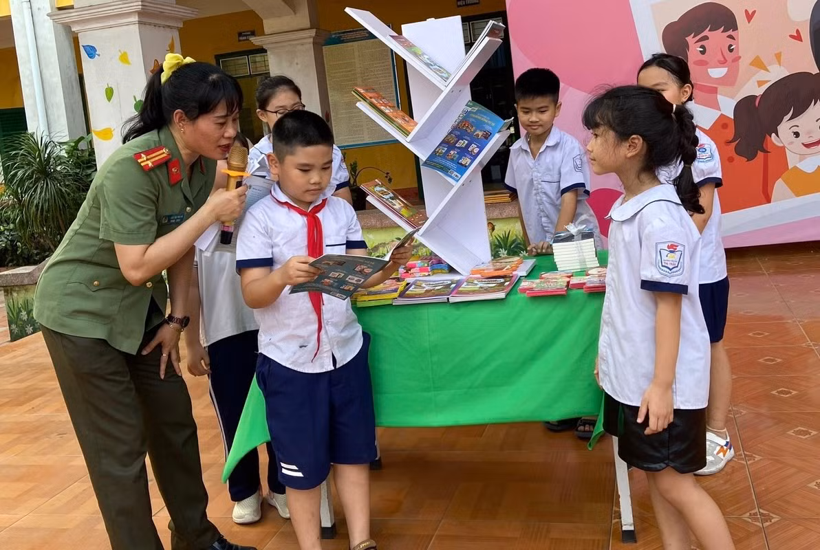 Trường Cao đẳng ANND I tuyên truyền về phòng chống bạo lực học đường cho học sinh tiểu học -0