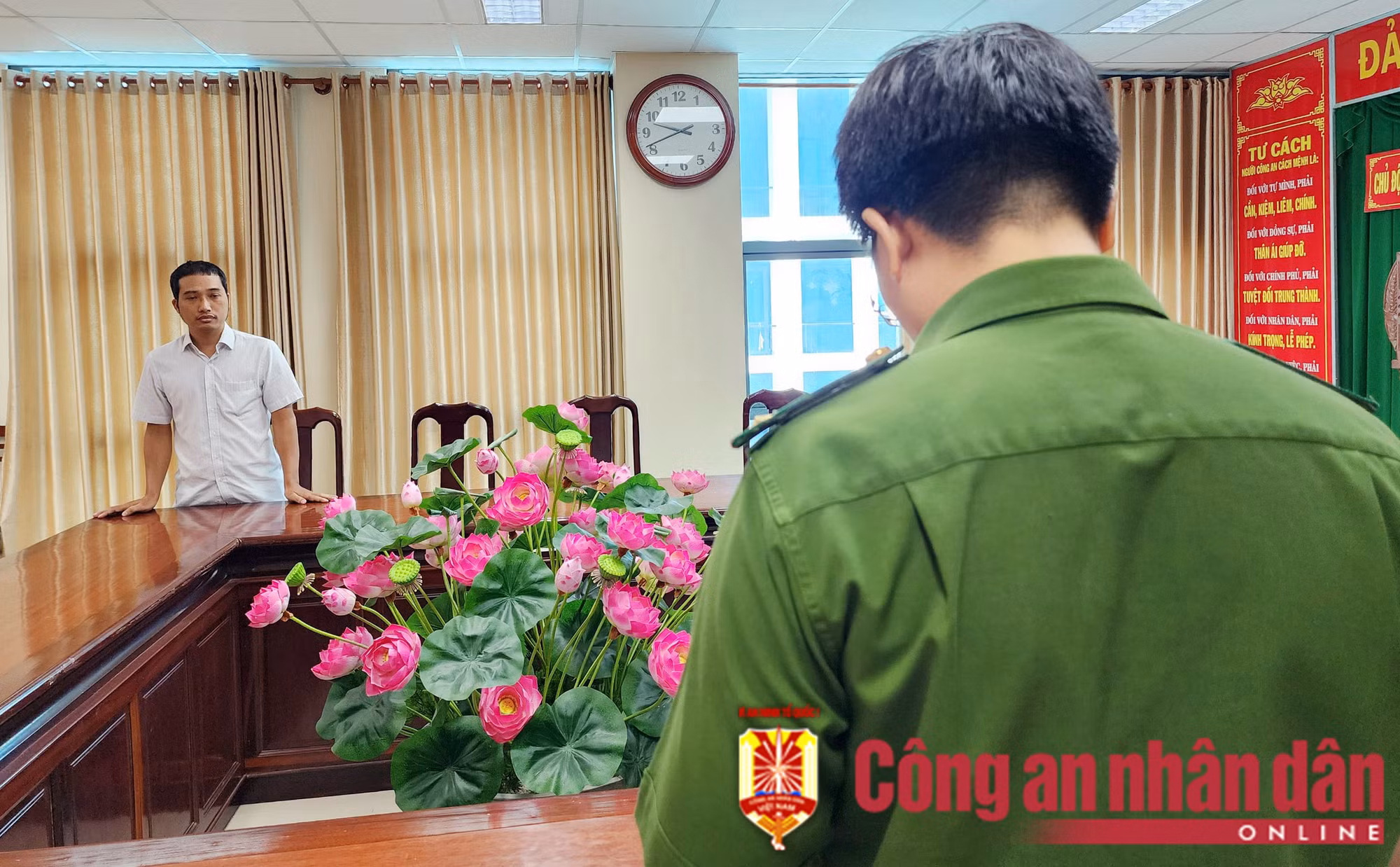 Khởi tố, bắt tạm giam Đăng kiểm viên Chi cục Đăng kiểm số 8 -0