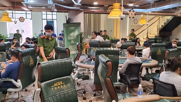 Xử lý một cơ sở tổ chức thi đấu bài Poker không phép