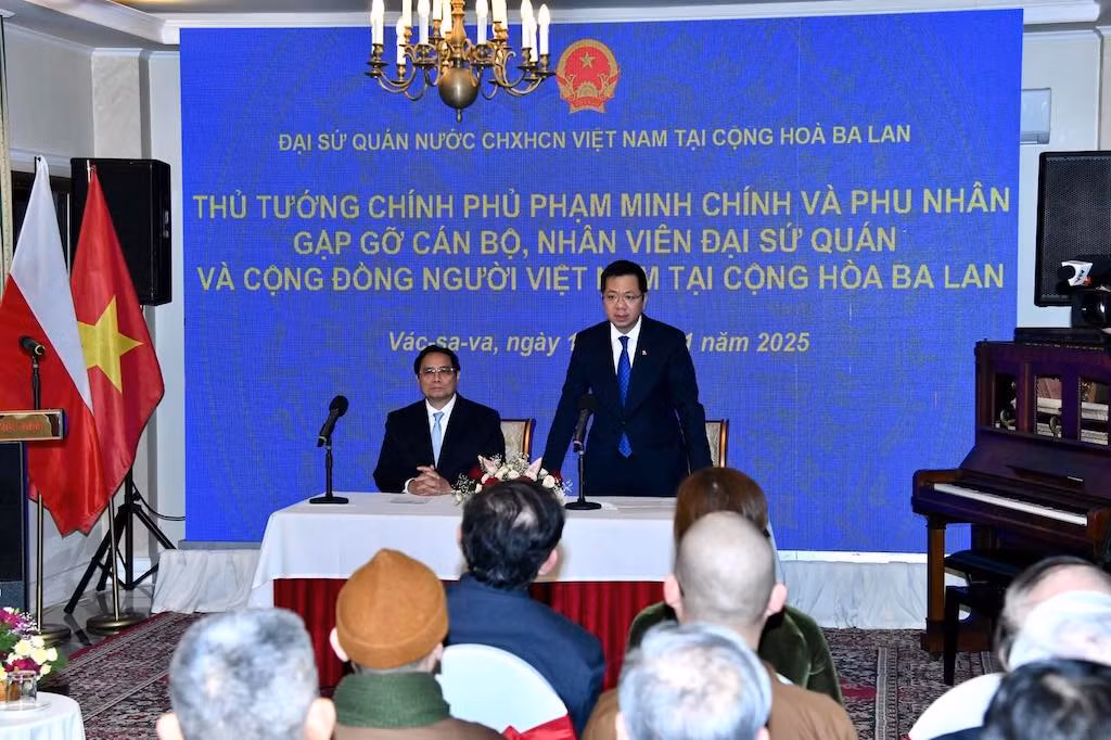 Thủ tướng Phạm Minh Chính và Phu nhân gặp gỡ cộng đồng người Việt Nam tại Cộng hoà Ba Lan -0