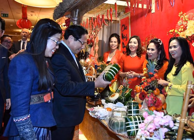Thủ tướng Phạm Minh Chính và Phu nhân dự chương trình Xuân Quê hương Ất Tỵ 2025 -0