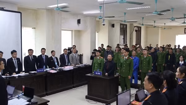 Cựu Đại biểu Quốc hội Lưu Bình Nhưỡng bị tuyên phạt 13 năm tù