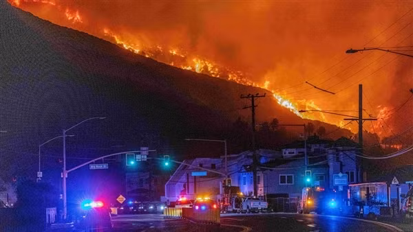 Cháy rừng như "ngày tận thế" ở California, Tổng thống Mỹ ra tuyên bố khẩn cấp
