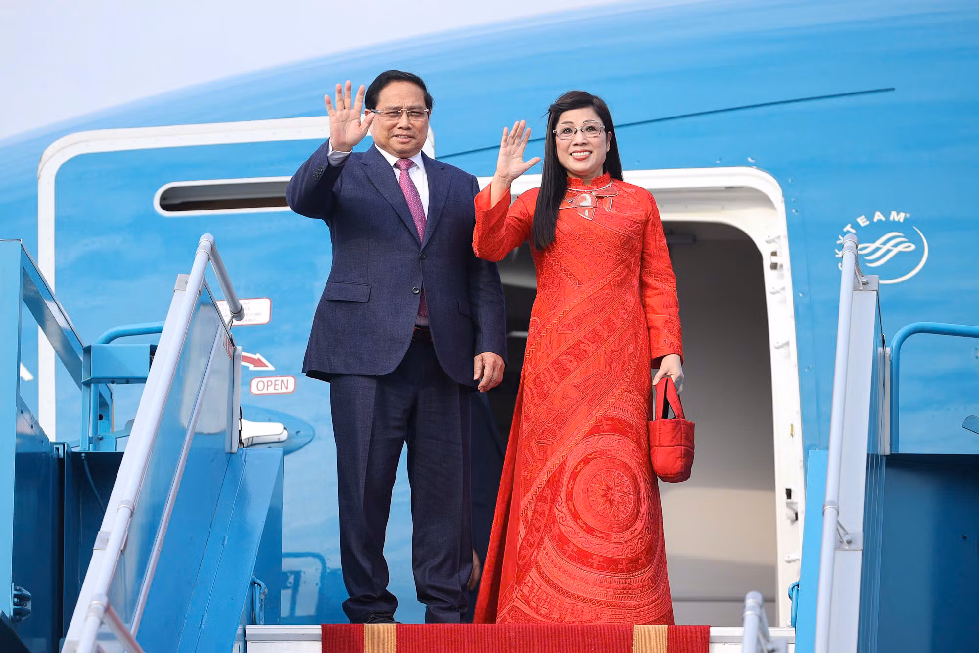 Thủ tướng Phạm Minh Chính rời Hà Nội&nbsp;lên đường thăm chính thức Ba Lan -0