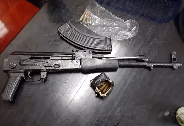 Khởi tố đối tượng đem súng AK47 đi giải quyết mâu thuẫn -0