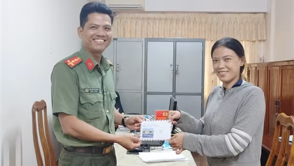 Người dân gửi thư cảm ơn cán bộ an ninh Cà Mau