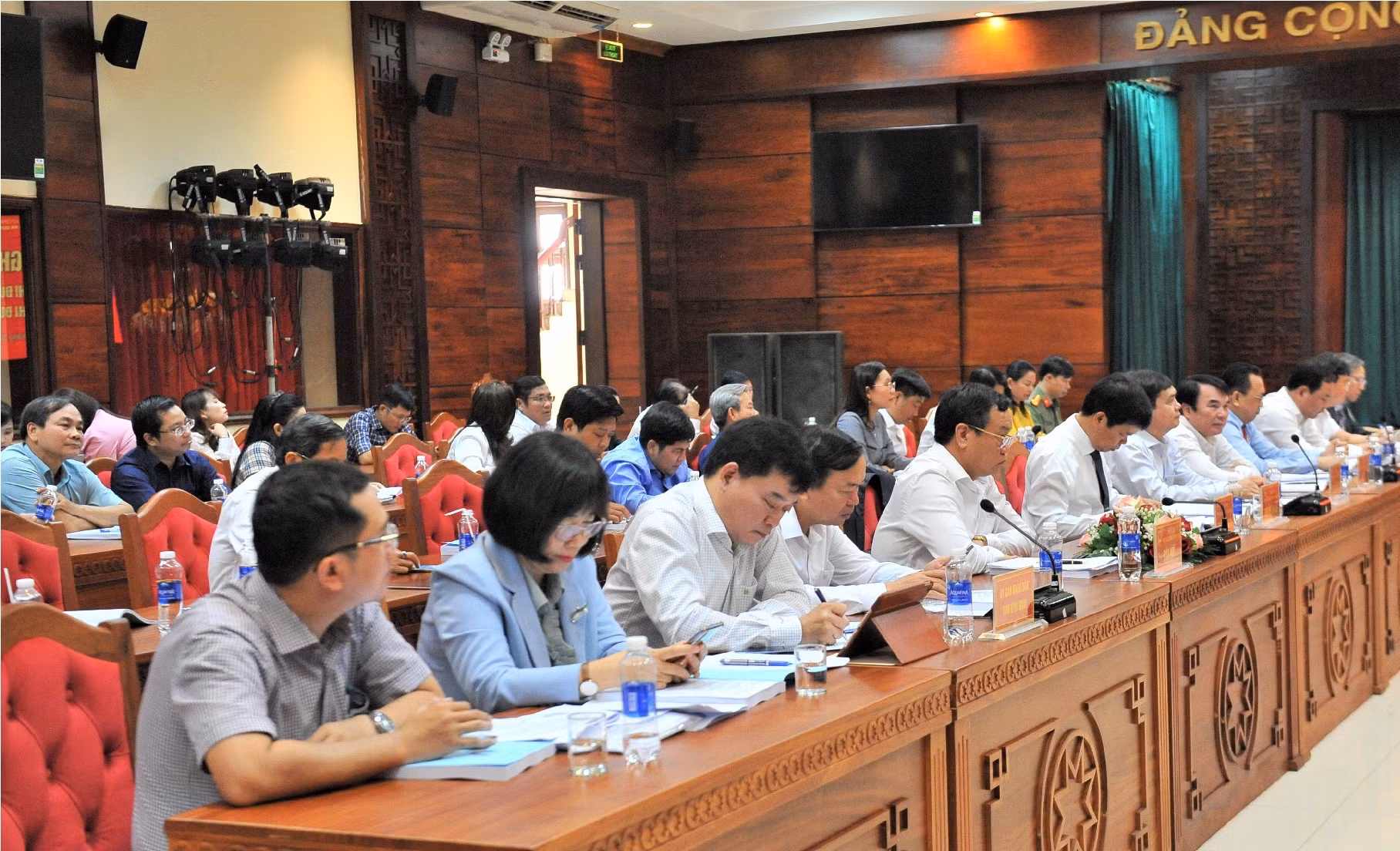 Cụm thi đua các tỉnh Tây Nguyên và Duyên hải miền Trung: Quan tâm khen thưởng nhân tố mới -0