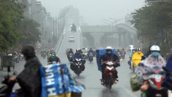 Hà Nội thời tiết mát mẻ, miền Trung đến Nam bộ mưa to