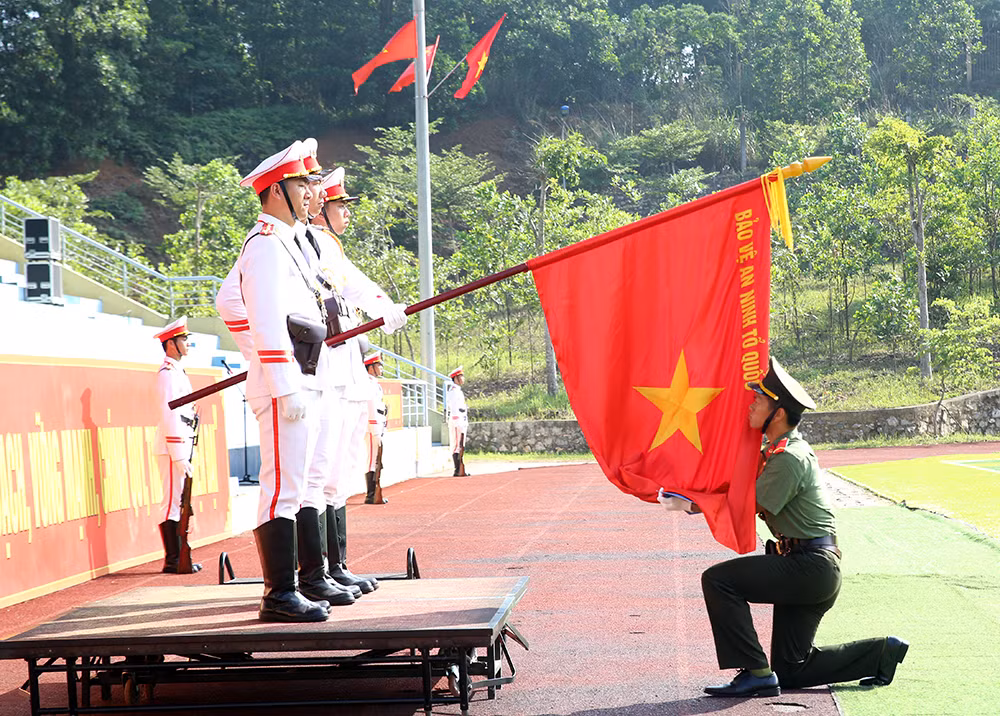 Khép lại khóa huấn luyện đầy thử thách, mở ra hành trình mới cho chiến sĩ trẻ -1