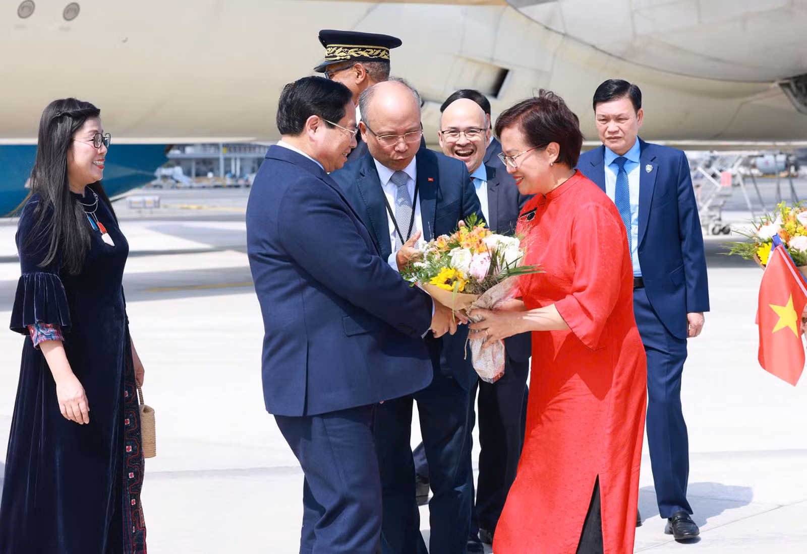 Thủ tướng Phạm Minh Chính tới Nice, bắt đầu chuyến công tác tại Cộng hoà Pháp -0
