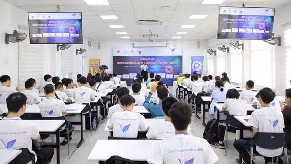 Khai mạc Olympic Trí tuệ nhân tạo Việt Nam lần thứ nhất năm 2025