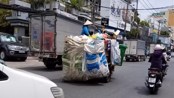 Loay hoay chuyện tách riêng, gộp chung rác thải và cấp bù kinh phí (bài cuối)
