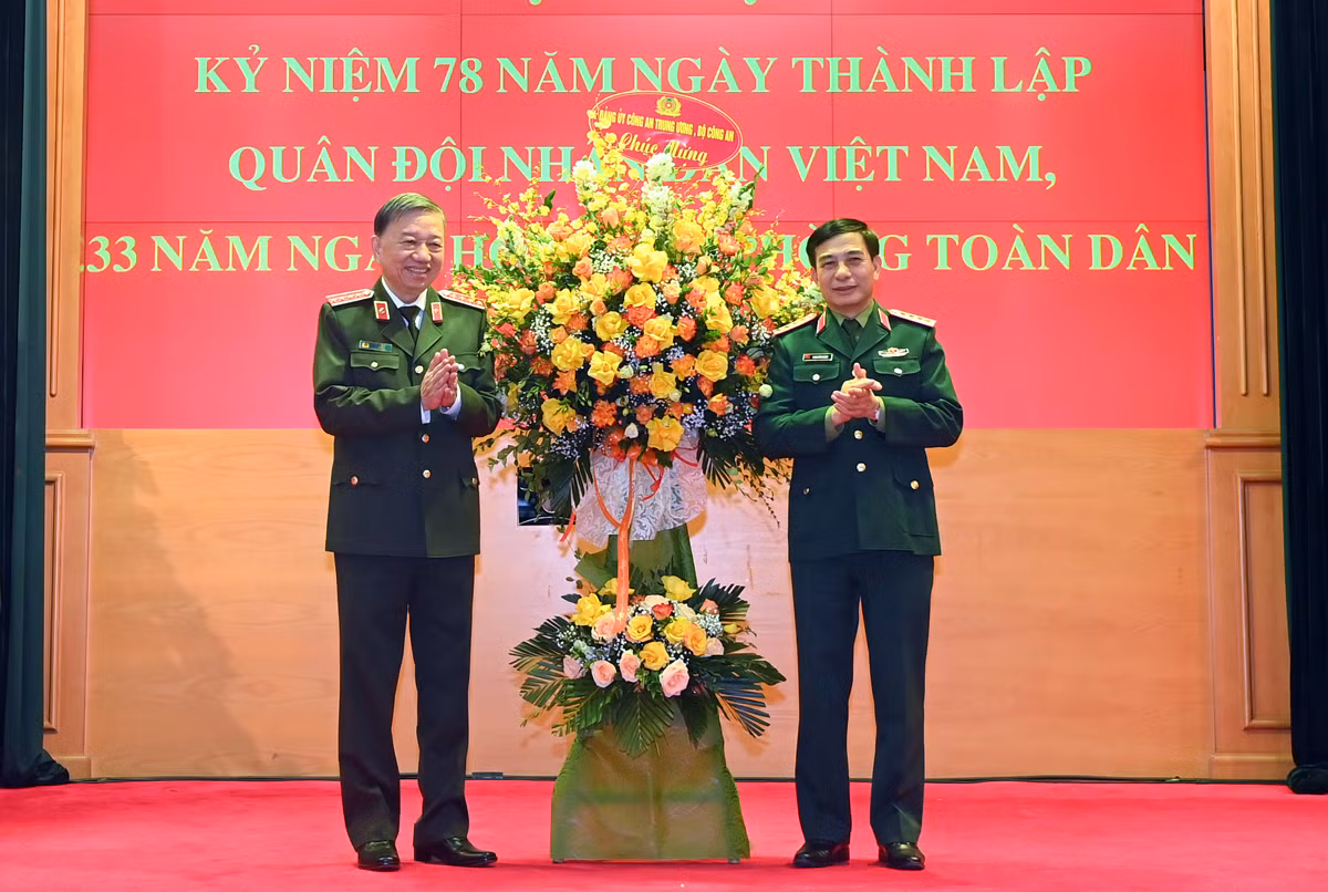 Bộ Công an - Bộ Quốc phòng gặp mặt nhân kỷ niệm 78 năm Ngày thành lập Quân đội nhân dân Việt Nam -0