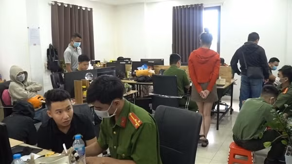 Khởi tố 13 nhân viên Công ty Luật TNHH Power Law về tội vu khống nhằm đòi nợ