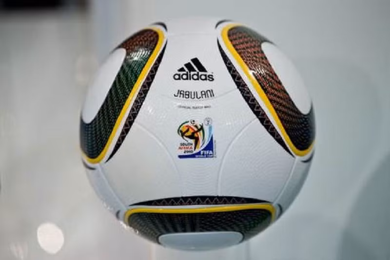 Quả bóng công nghệ sẽ thay đổi World Cup mãi mãi -0