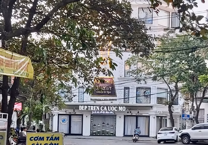 Cặp vờ chồng hờ và 61 lô đất “ma” -0