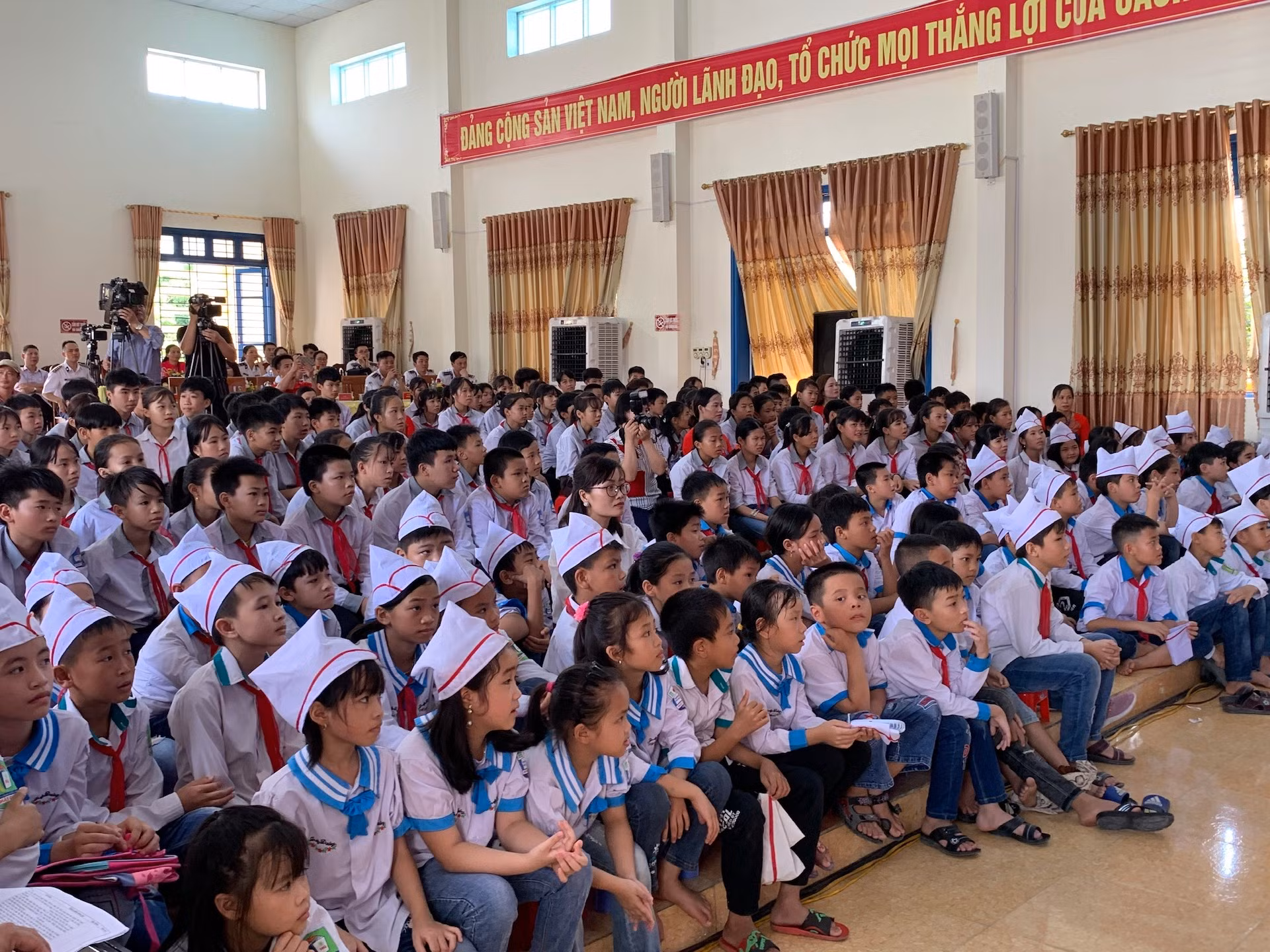Đề xuất cặp vợ chồng, cá nhân được quyết định số con -0