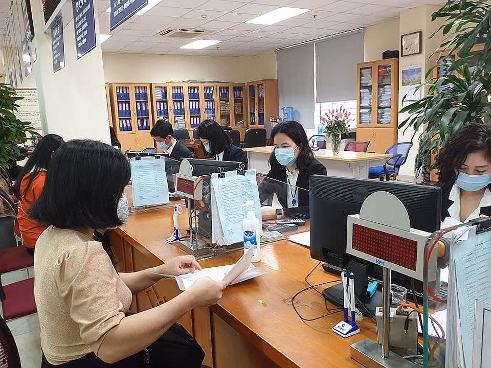 Nên hay không nên miễn thuế thu nhập cá nhân ở trung tâm tài chính? -0