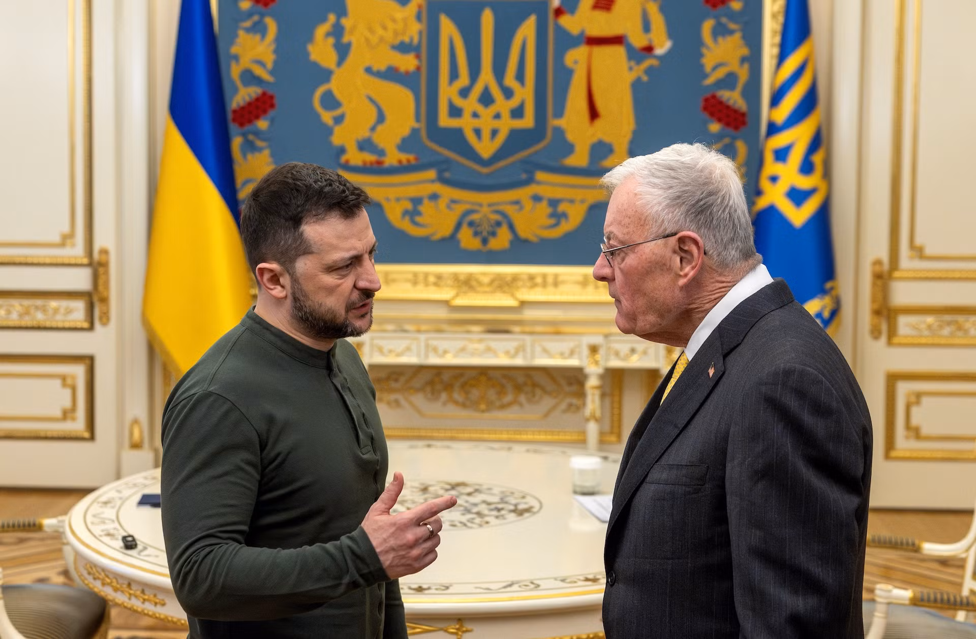 Đặc phái viên Mỹ gặp Tổng thống Ukraine tại Kiev -0