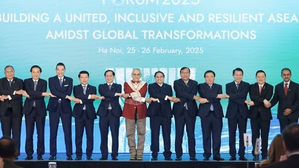 Lãnh đạo khu vực và quốc tế nhận định như thế nào về tương lai ASEAN?