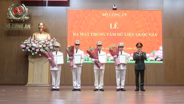 Tổ chức trọng thể lễ ra mắt Trung tâm Dữ liệu quốc gia