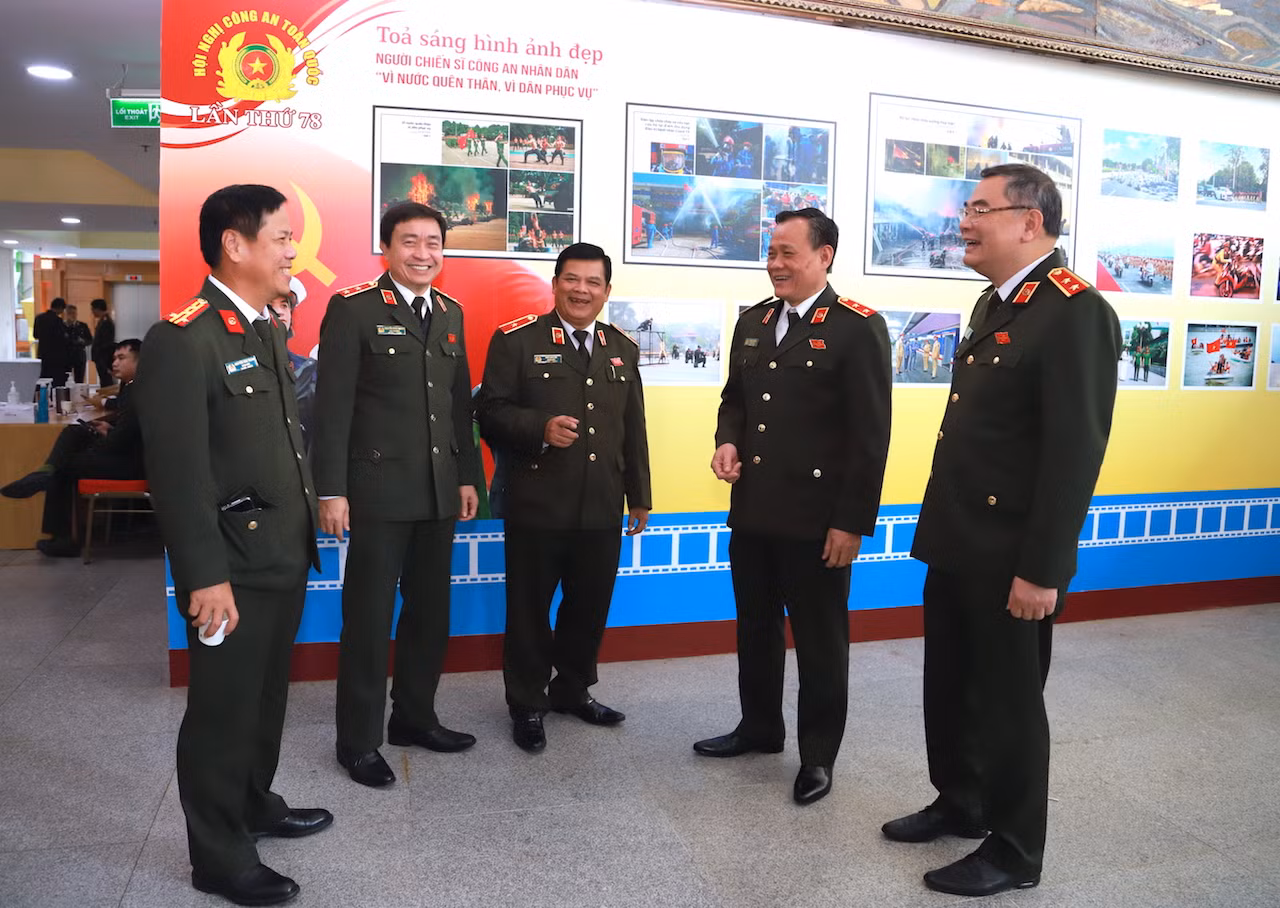 Thực hiện đồng bộ các biện pháp kéo giảm tội phạm, vì bình yên và hạnh phúc của Nhân dân -0