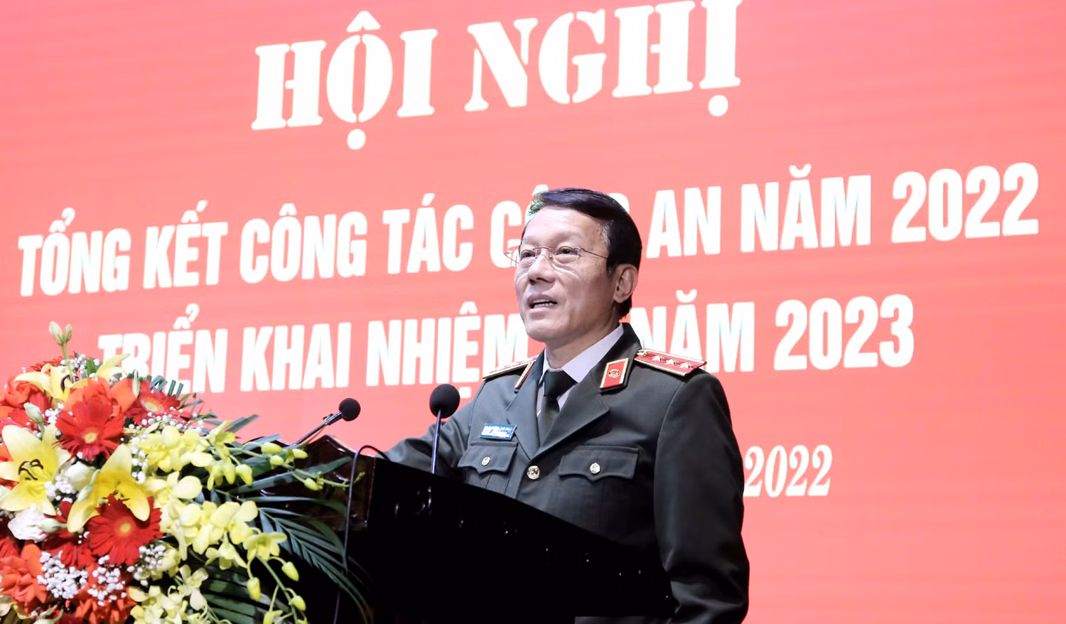 Thứ trưởng Lương Tam Quang biểu dương và chúc mừng Công an Hà Tĩnh trong thực hiện Đề án 06 -0