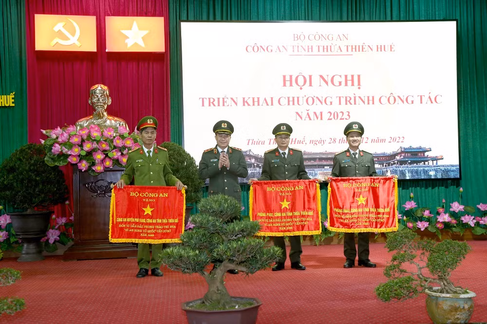 Tiếp tục chủ động thực hiện hiệu quả nhiệm vụ bảo đảm ANTT trên địa bàn Thừa Thiên-Huế -0
