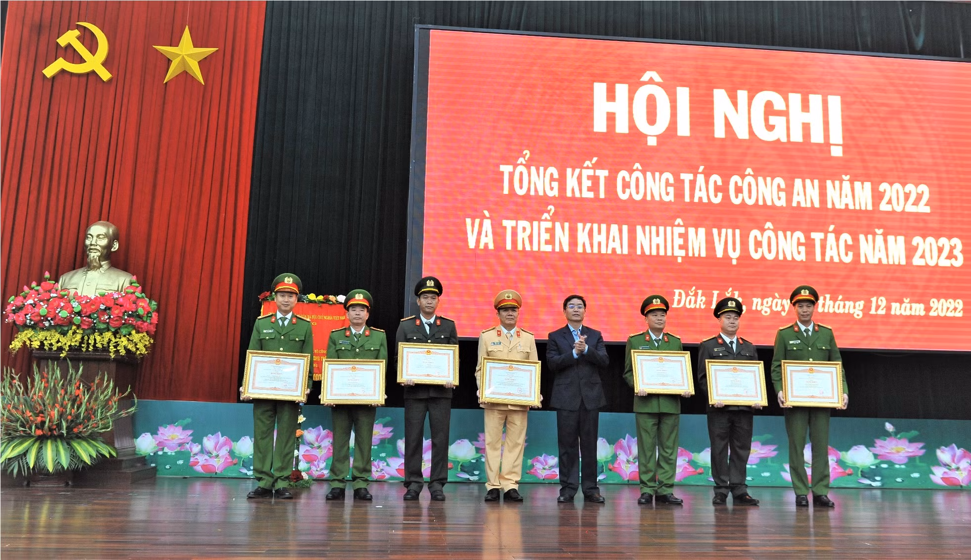 Công an Đắk Lắk phấn đấu kéo giảm tội phạm 10% trong năm 2023 -0