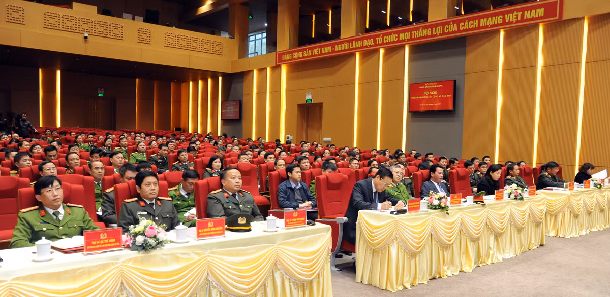 Chủ động các phương án, xử lý kịp thời các tình huống phức tạp về ANTT từ cơ sở -0