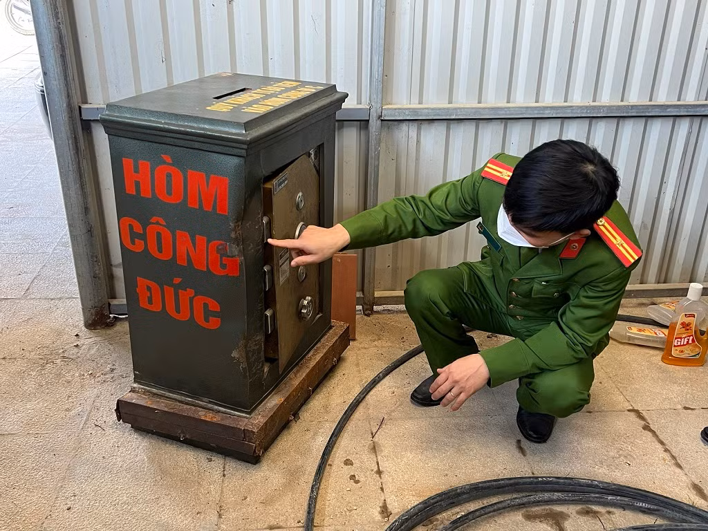 Đột nhập Khu di tích quốc gia để trộm hòm công đức -0