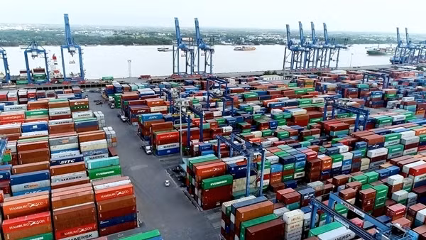 Giải quyết điểm nghẽn trong logistics