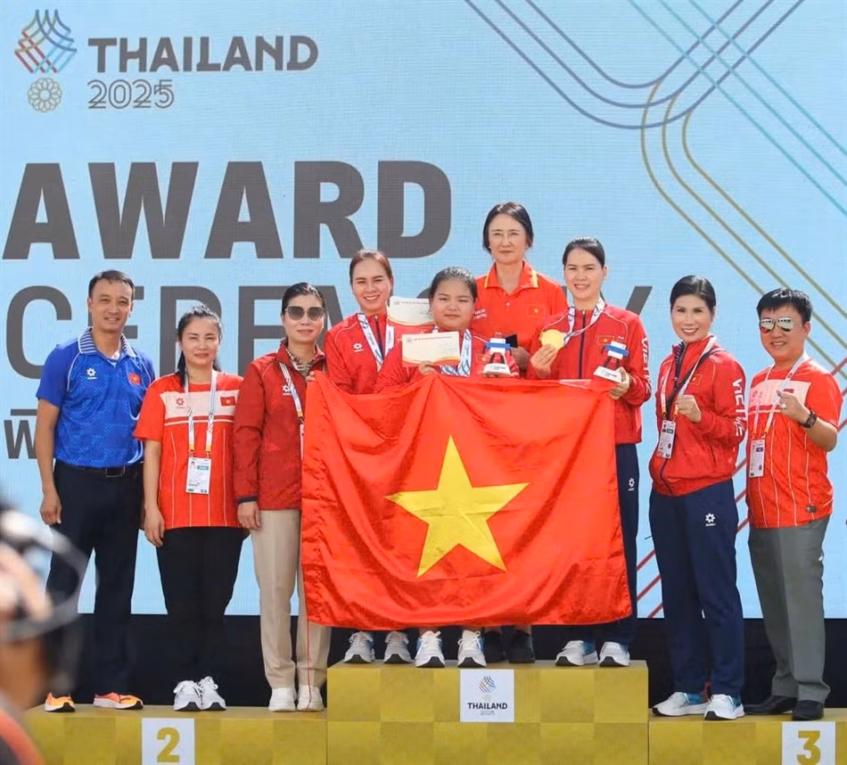 Trịnh Thu Vinh - Bản lĩnh kiên cường của người chiến sĩ trên tuyến bắn -0