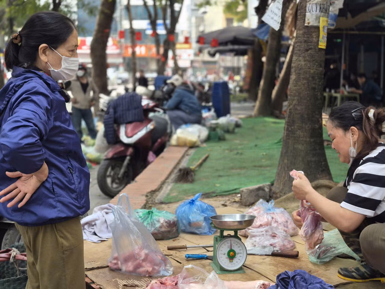 Hàng chục tiểu thương tại chợ Xanh Định Công lo 